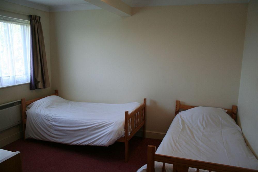 Days Inn Stafford Exterior photo