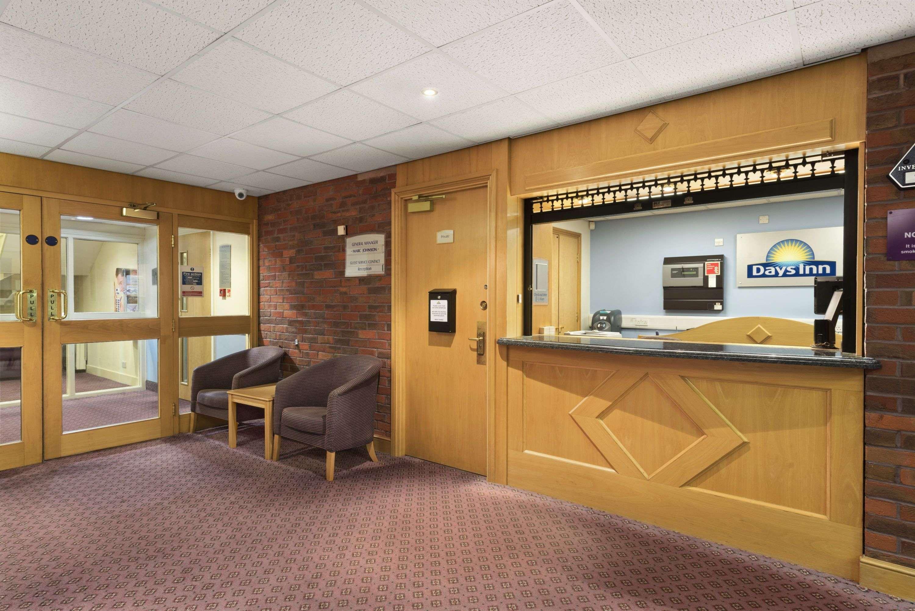 Days Inn Stafford Exterior photo